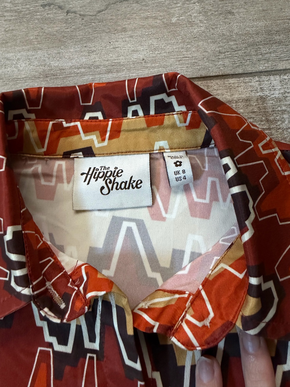 The Hippie ShakeVintage-Inspired Geometric Button-Down Shirt in Orange and Brown - Picture 2 of 2